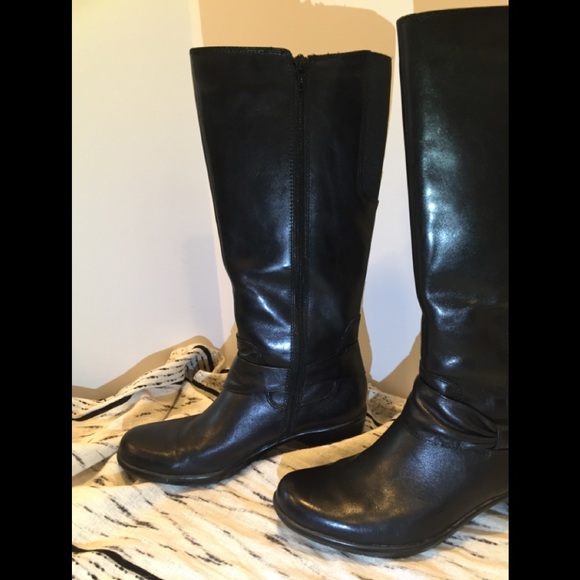 Clark’s knee high black leather boots - Picture 2 of 8